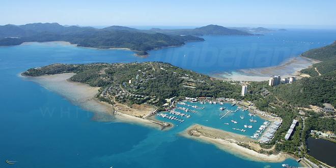 Hamilton Island from the Air © SW